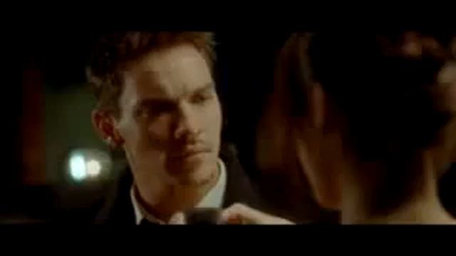 Из Парижа с любовью смотреть онлайн