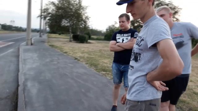 ГОНКА ДВУХ ШЕСТНАРЕЙ - ДВЕ ВАЗ 2101 16КЛ. смотреть онлайн