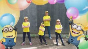 Танец с Миньонами