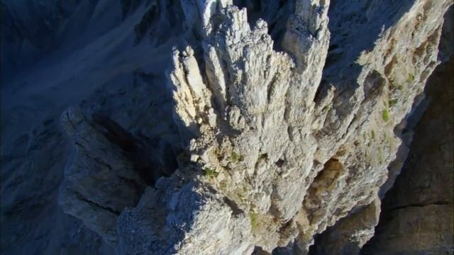 King Crimson - I Talk To The Wind (перевод субтитры) смотреть онлайн