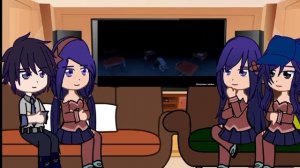 Реакция Miside на Валеру Гостера Я ей хлеб а она меня бьёт