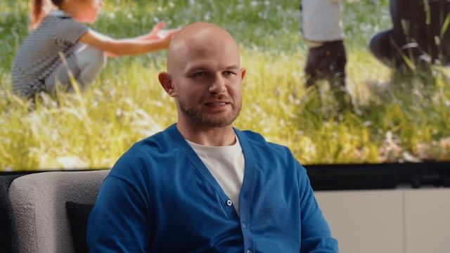 Обзор телевизора 2024 98” Crystal UHD 4K DU9000 | Samsung KZ смотреть онлайн