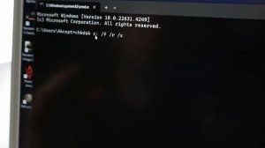 Как восстановить файлы и флешку одной командой  Рекви?