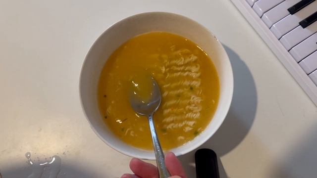 Лапша KING THAY KITCHEN вкус Том Ям. НЕ ПОКУПАЙ ЭТО Г) смотреть онлайн