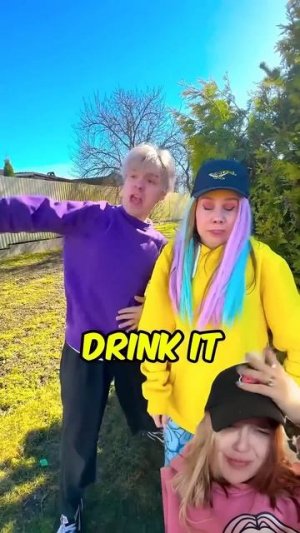 Подпишись если любишь sprite а если cola то лайк!! #алинка