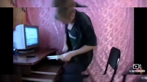 Бомбящий пацан сломал компьютер!