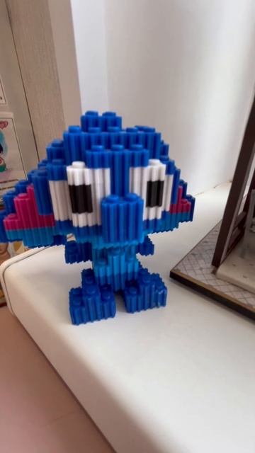 я слишком люблю свой стол🫣 для полной картины не хватает только цветочков, но мы упустим это💐 смотреть онлайн