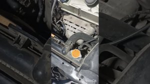 снимаем генератор митсубиси аутлендер