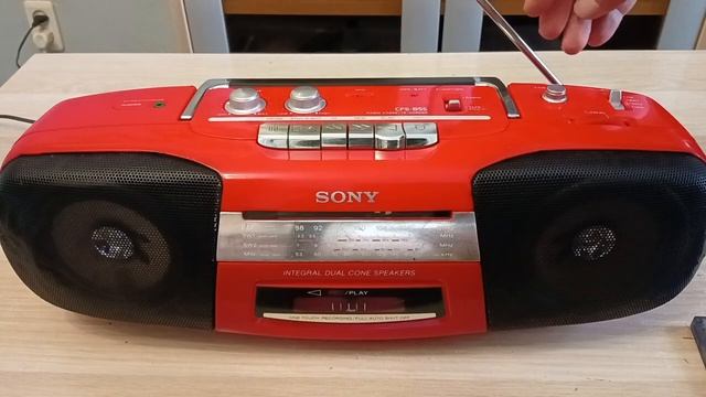 SONY CFS B5S мини-обзор и демонстрация работы аппарата от 29. смотреть онлайн