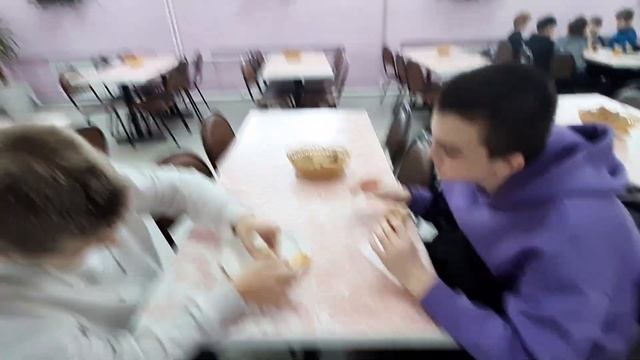 ХОМЯЧИМ ШКОЛЬНЫЕ БУРГЕРЫ! ДЕНЬ ПЕРВЫЙ