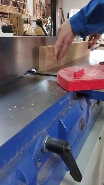 Острожка кромки доски на фуганке Belmash J200/1900ARH