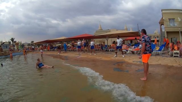 Анимация у бассейна...2021 смотреть онлайн