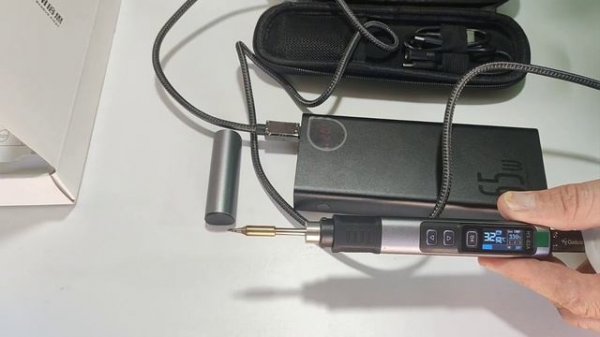 Паяльник Fnirsi hs-02 + повербанк Baseus 65w.