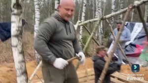 Строим хижину в лесу для Лены Чечни и жарим шашлык на с