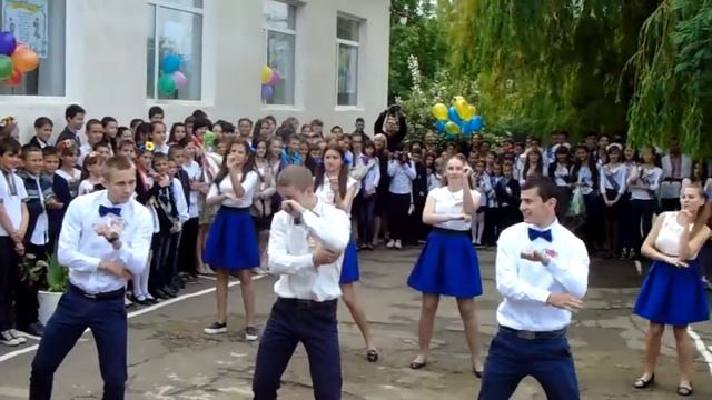 Флеш моб выпускников 11 класса 2016 май смотреть онлайн