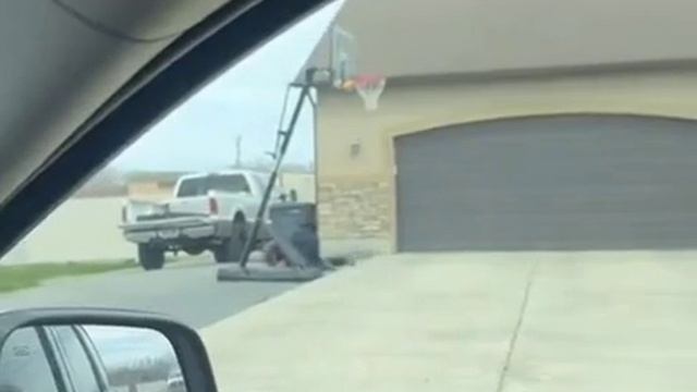 В США начали задерживать украинских мигрантов смотреть онлайн