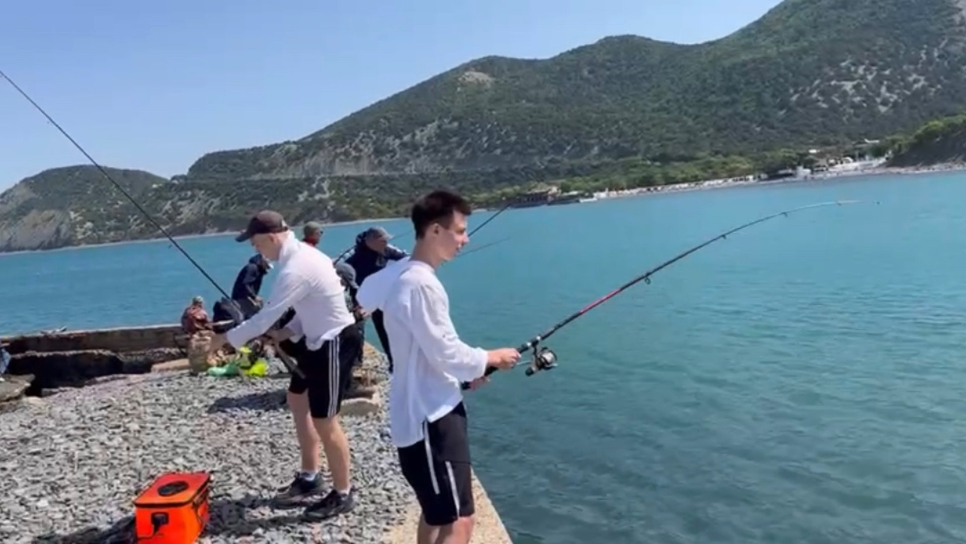 Рыбачим на Черном море. Ловим барабулю. смотреть онлайн