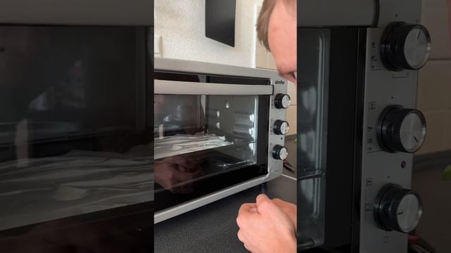 Меренговый рулет. Самый простой рецепт