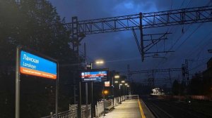 В Петербурге подросток-зацепер погиб на крыше электрички от удара током