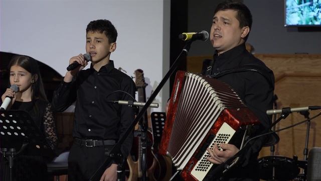 Хлеб насущный дай нам на сей день - Сім'я Ковальових