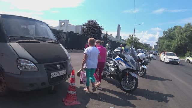 Попрощались с мото Таней, прогулка по Измайловскому парку смотреть онлайн