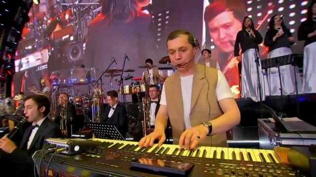 Yulduz Usmonova - Olma Olma Jonli Ijro Юлдуз Усманова - Олма Олма Живой ?