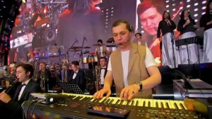 Yulduz Usmonova - Olma Olma Jonli ijro Юлдуз Усманова - Олма Олма Живой ?