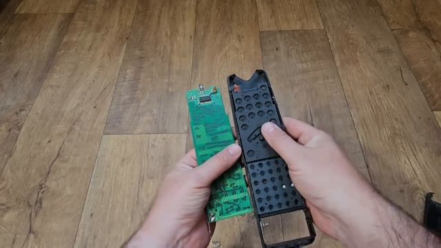 Просто возьми ВД 40 и почини все пульты в доме  теперь в