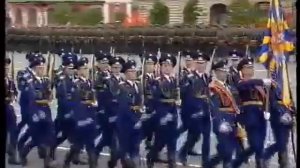 9 мая 2001 года. Военный парад.