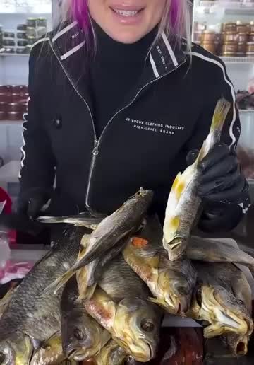 Вобла, вылов Апрель 2025г. Готова. Малосольная вяленая цельная тушка (не пересушенная и не пересо... смотреть онлайн