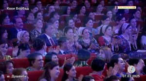 Комрончон бо суруди дар хона Оча Боша