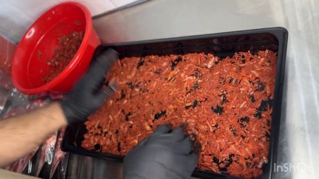 Процесс маринования стейка Рибай