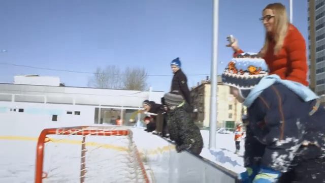 Турнир по хоккею с мячом в валенках смотреть онлайн