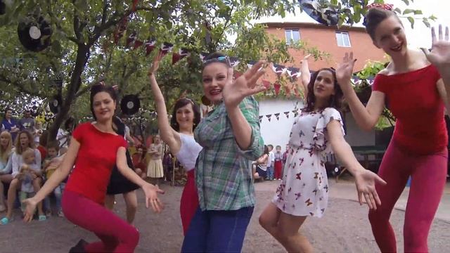 Счастливое детство. rock n roll party 2016 смотреть онлайн