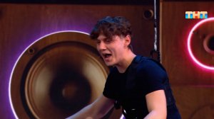 Спеть песню в прыжке с высоты: Ваня Дмитриенко и Контстантин Бутусов —  «Прощай» (Лев Лещенко)