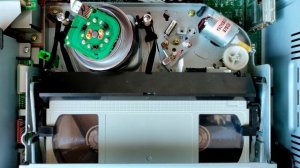 LG DVRK898 VHS/DVD Combo Recorder - Перемотка к началу и выброс кассет