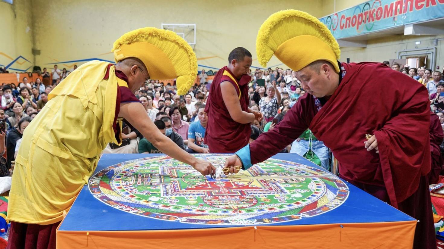 Разрушение мандалы Ямантаки в Туве (2025 г.) смотреть онлайн