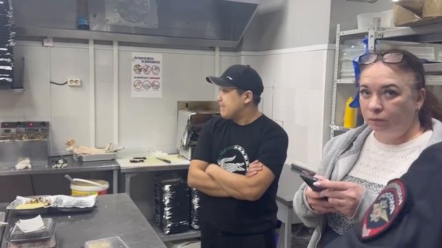 Суши и роллы под чужим флагом