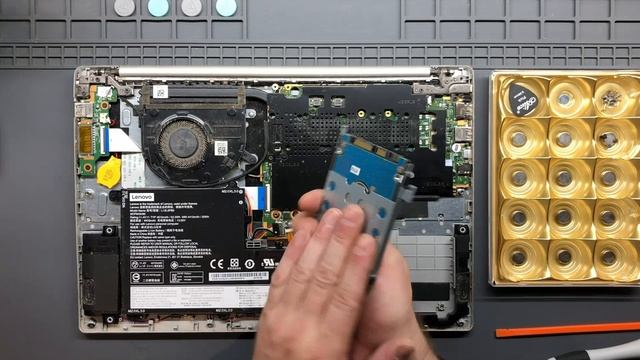 Магільнік хатніх наўтбукаў #3. Lenovo Ideapad 330S-15ARR. Праблема