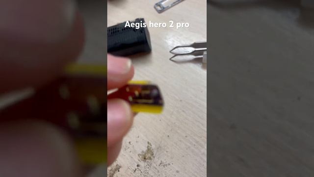 Как я поставил плату от Aegis Boost 2 в Aegis Hero 2 #geekvape #aegis