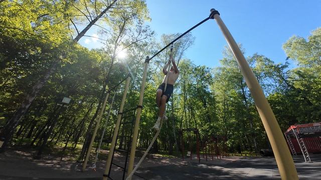 Кросс-тренинг для бегунов на длинные дистанции || лазание по канату :) смотреть онлайн