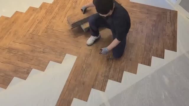 Укладка кварцвинила, виниловой плитки на клей своими руками. Пошаговая инструкция смотреть онлайн