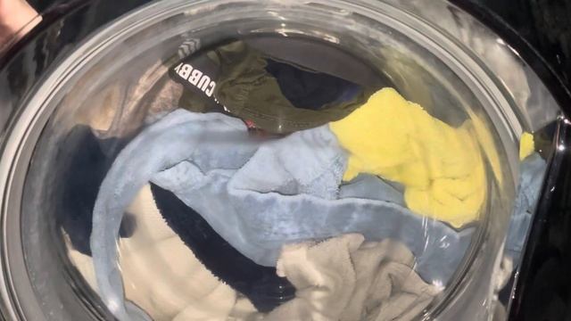 Стирка банных полотенец и халата на LG: Хлопок 60 1200об/ми смотреть онлайн