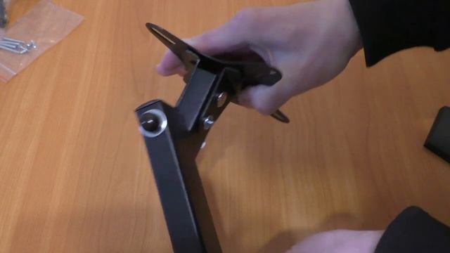 Кронштейн для ТВ Holder LCDS-5004M