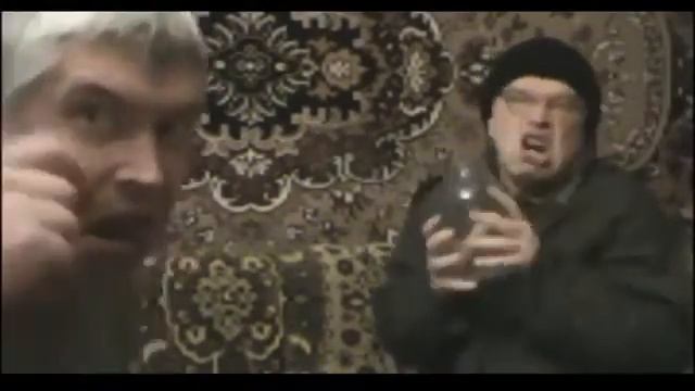 Мой брат в шапке играет на банке Видео прикол 30 мая 2016 смотреть онлайн