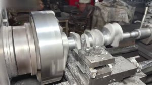 Кустарное изготовление коленчатых валов в Пакистане