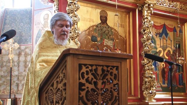 Взяв пять хлебов и две рыбы, воззрел на небо, благослов