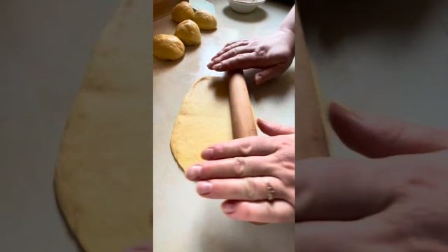 8 видов формовки сдобных булочек🤗👍👍💥❤️ смотреть онлайн