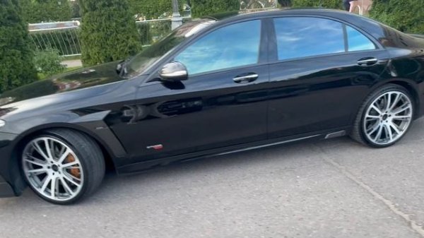 В продаже Mercedes-Benz S-Класс AMG W222 S 63 AMG