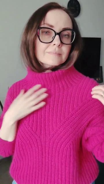 Рельеф вяжется полупатентной резинкой в технике японское плечо, мк на сайте https://neanna.ru/shop смотреть онлайн